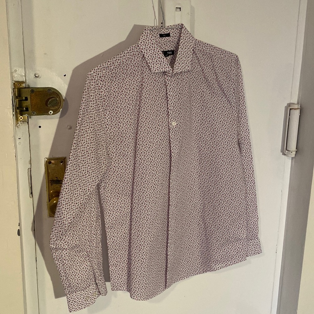 Express Men’s dress shirt in rose print 🌹